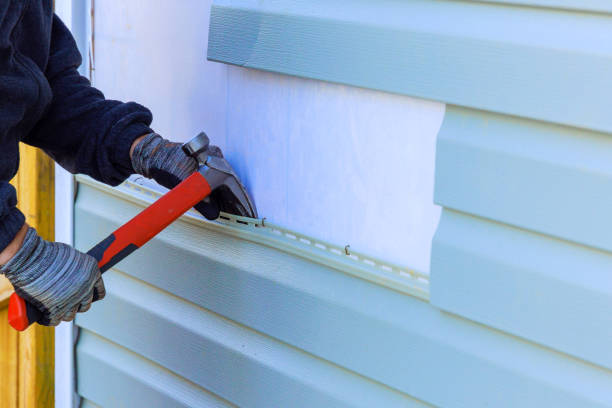 Reliable Emergency Siding Repair contractor in Springfield, OR by Squared Siding